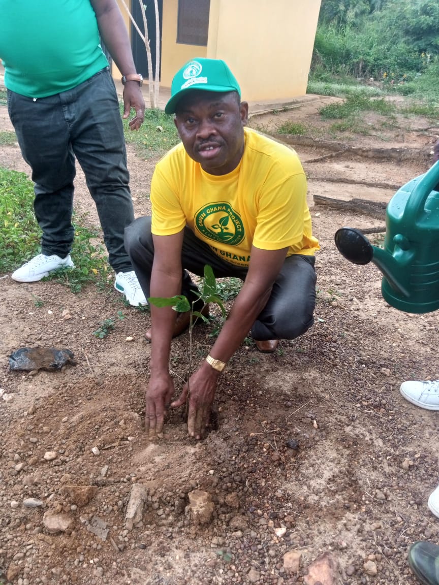 (GREEN GHANA PROJECT) MP, MCE, MCD AND STAKEHOLDERS TARGETS TO PLANT 200,000 TREES IN UDE