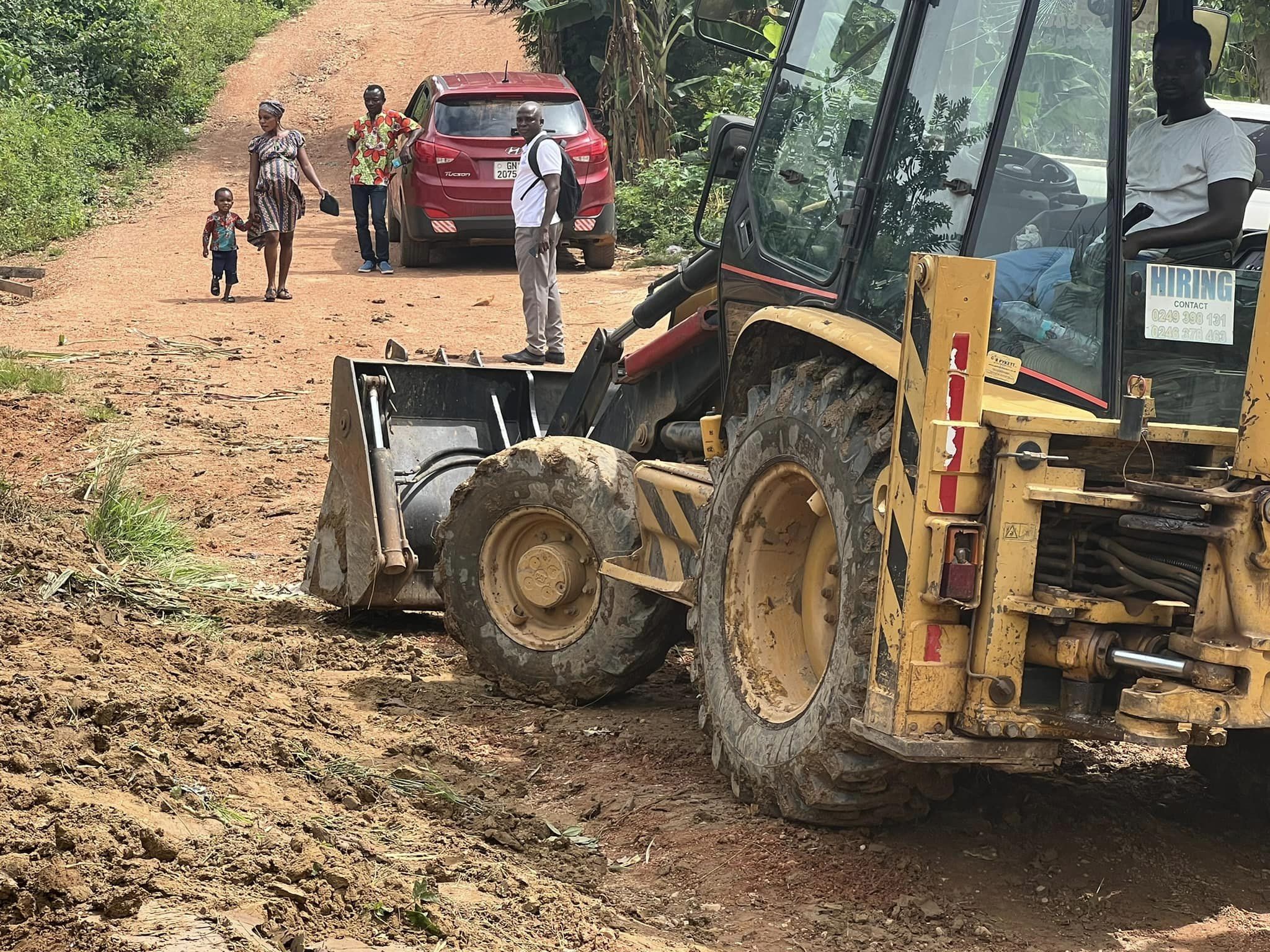MCE and Stakeholders Commence Construction of single 1200MM pipe culvert at Kadadwen Amakom.
