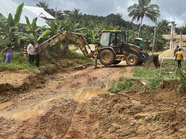 MCE and Stakeholders Commence Construction of single 1200MM pipe culvert at Kadadwen Amakom.