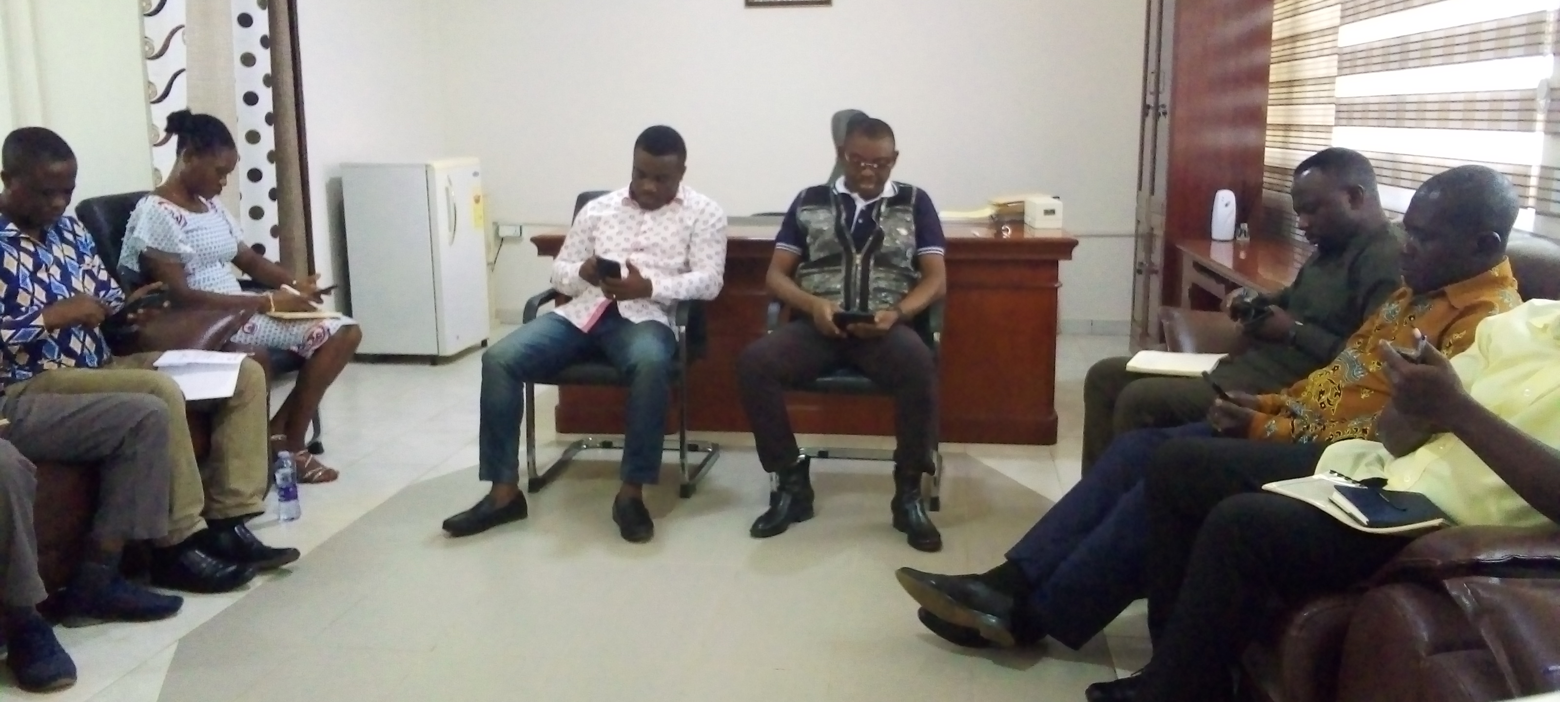 STAFF MEETING ON ''PERFORMANCE CONTRACT'' 